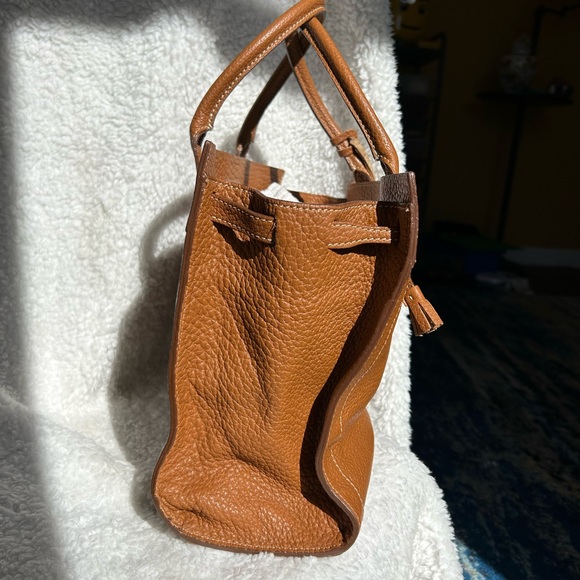Dooney and Bourke brown leather tassel tote 👜 - Picture 3 of 12